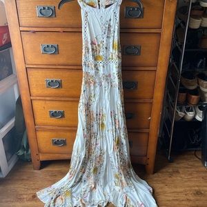 White floral maxi dress